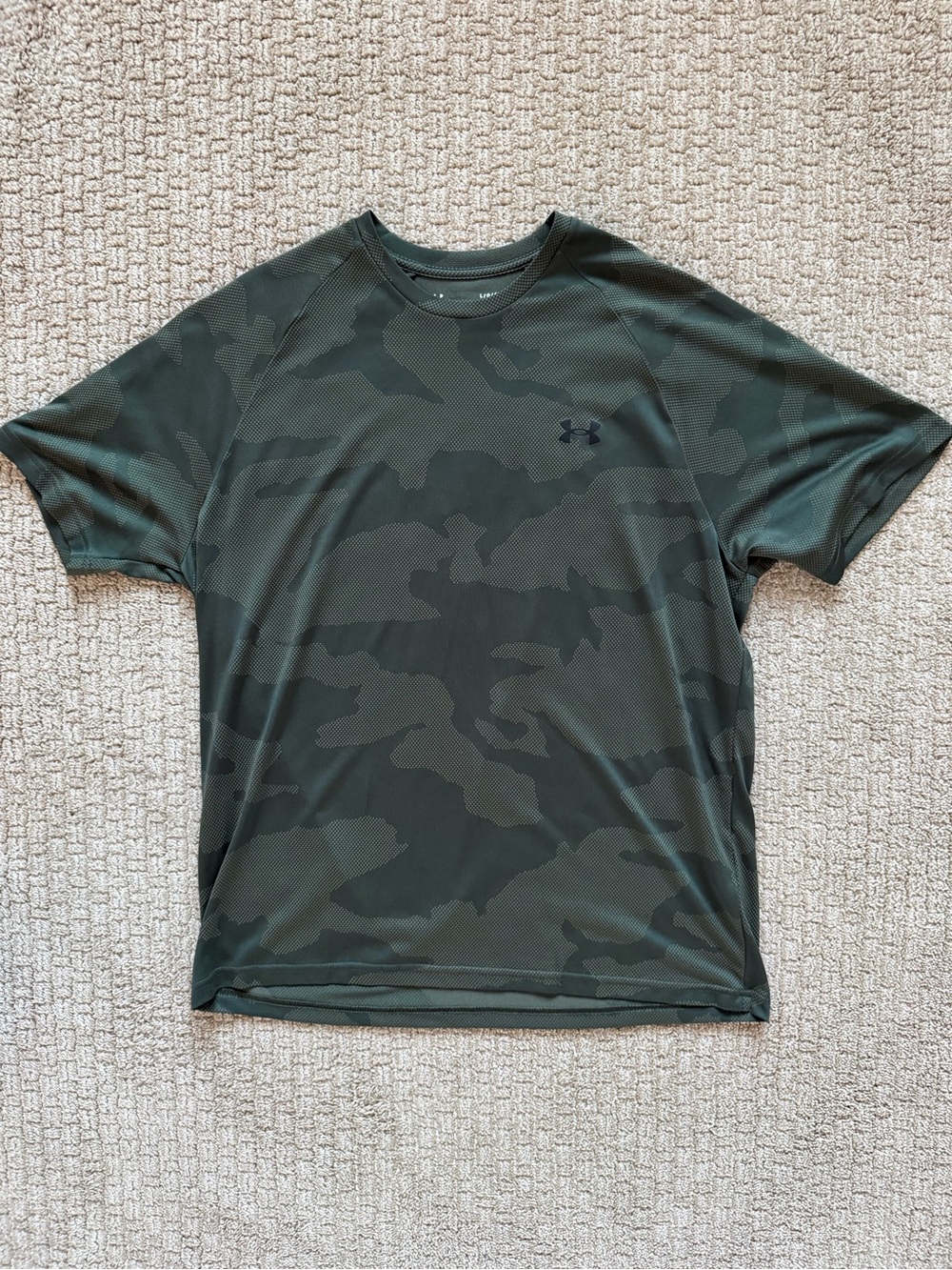 Men’s Under Armour Dark Green Camo Short Sleeve Performance Shirt